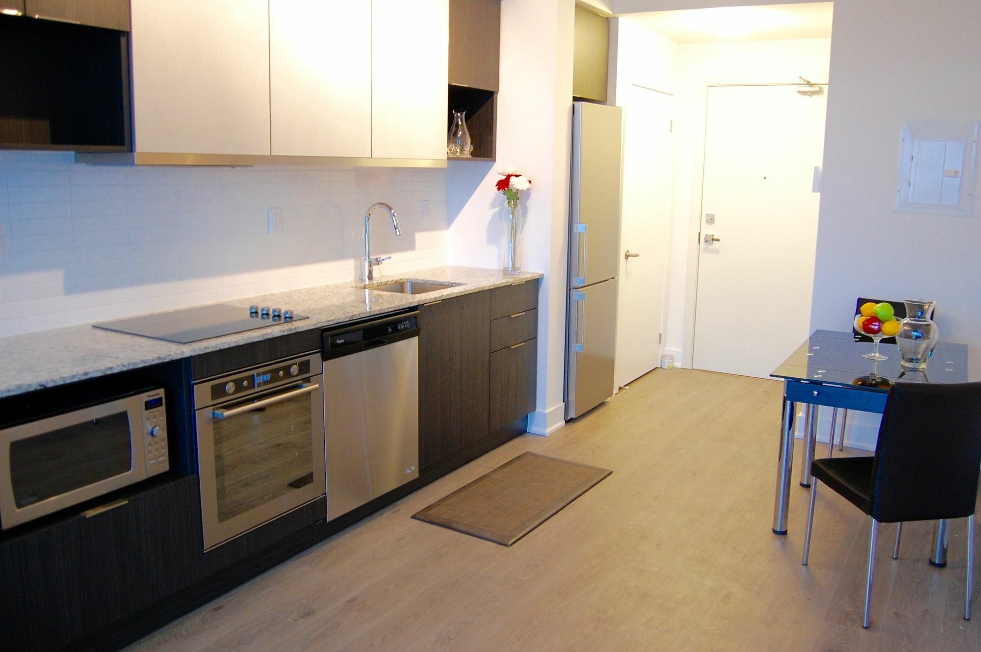 Shops At Don Mills Furnished Apartments Торонто Екстер'єр фото